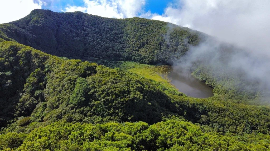 HIBOK-HIBOK TREK + Dive (Camiguin)